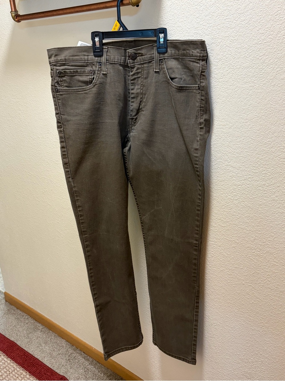 Levi's Men's Slim Straight Jeans in Olive